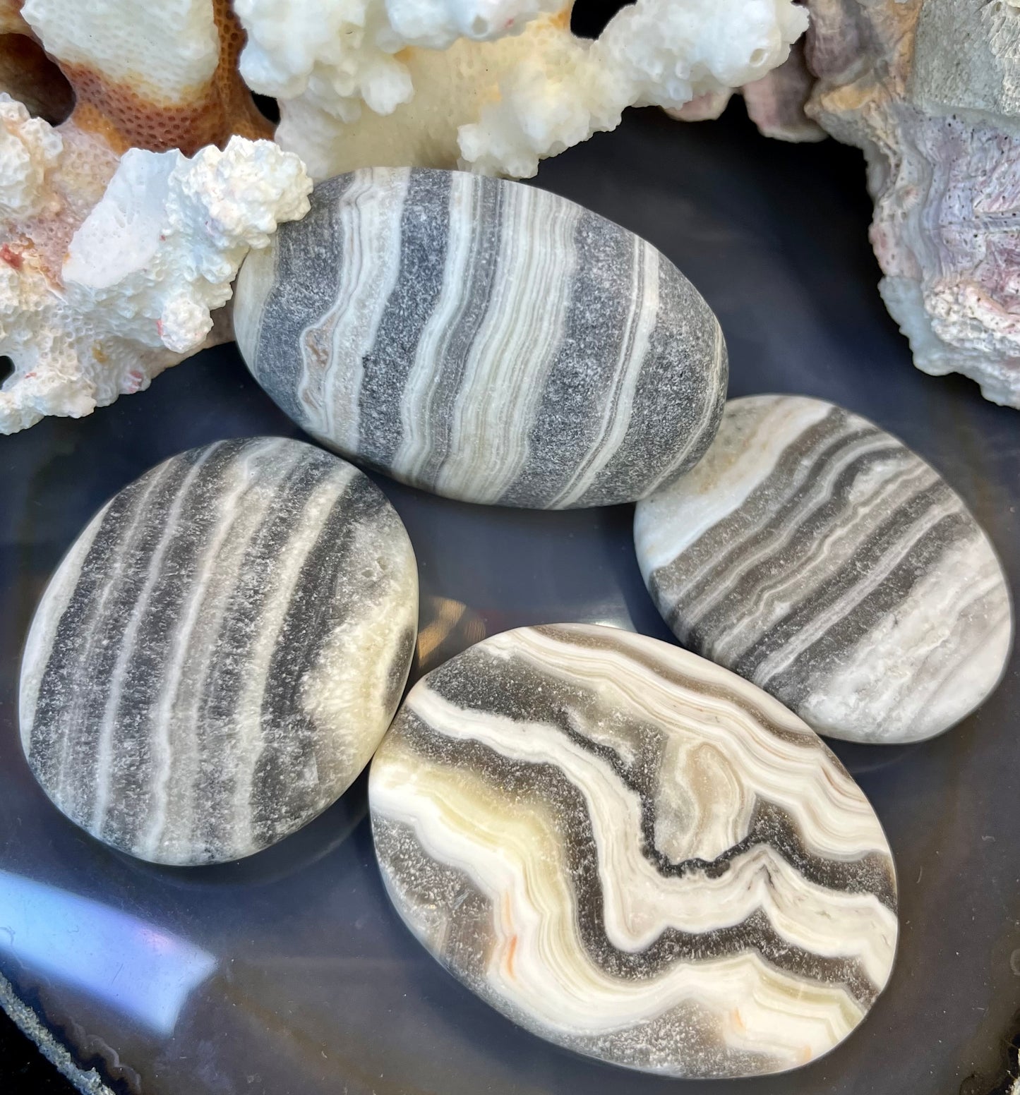 Zebra Calcite / Phantom Calcite