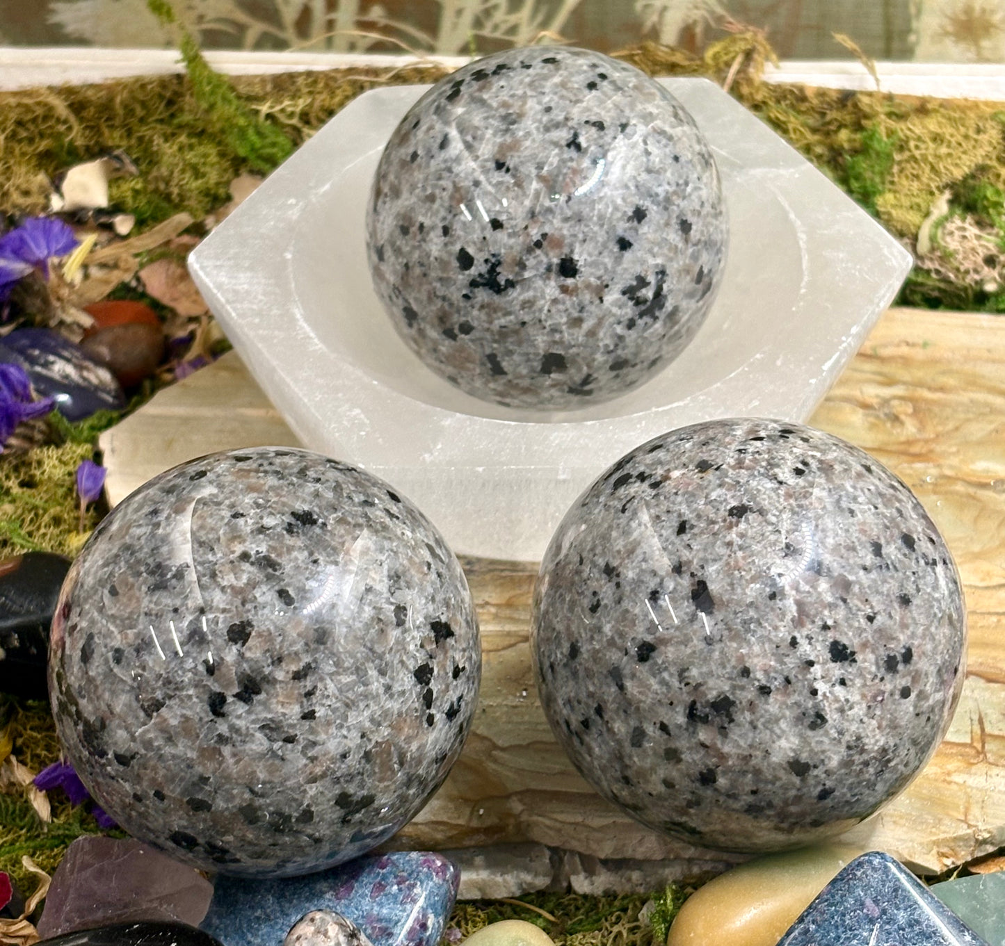 Yooperlite Sphere