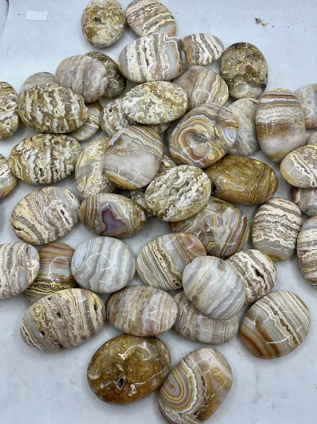 Lace Agate Palm Stone