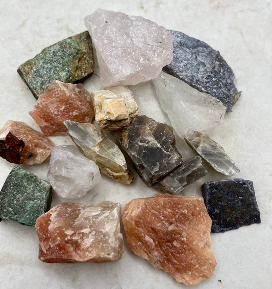 1 lb of Raw Stones