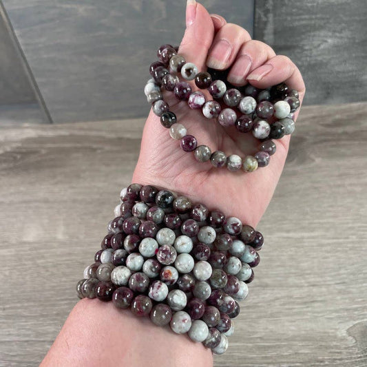 8mm Round Gemstone Beaded Bracelets – Assorted Crystals Bulk: Pink Tourmaline in Quartz