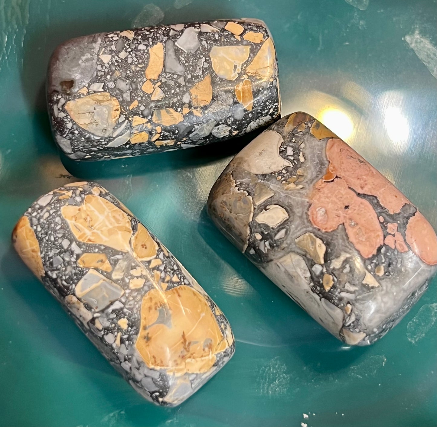 Maligano Jasper Tumbled Stones