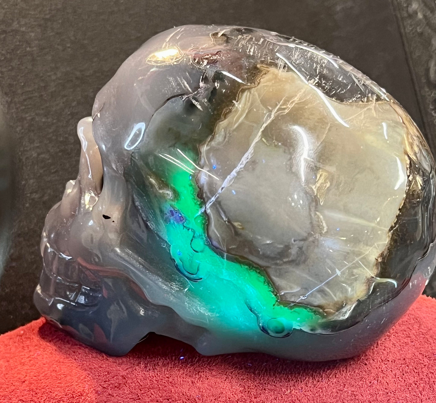 Carved Skull - Volcano Agate UV