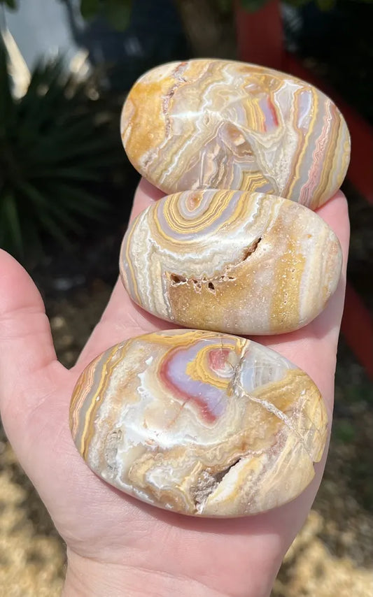 Lace Agate Palm Stone